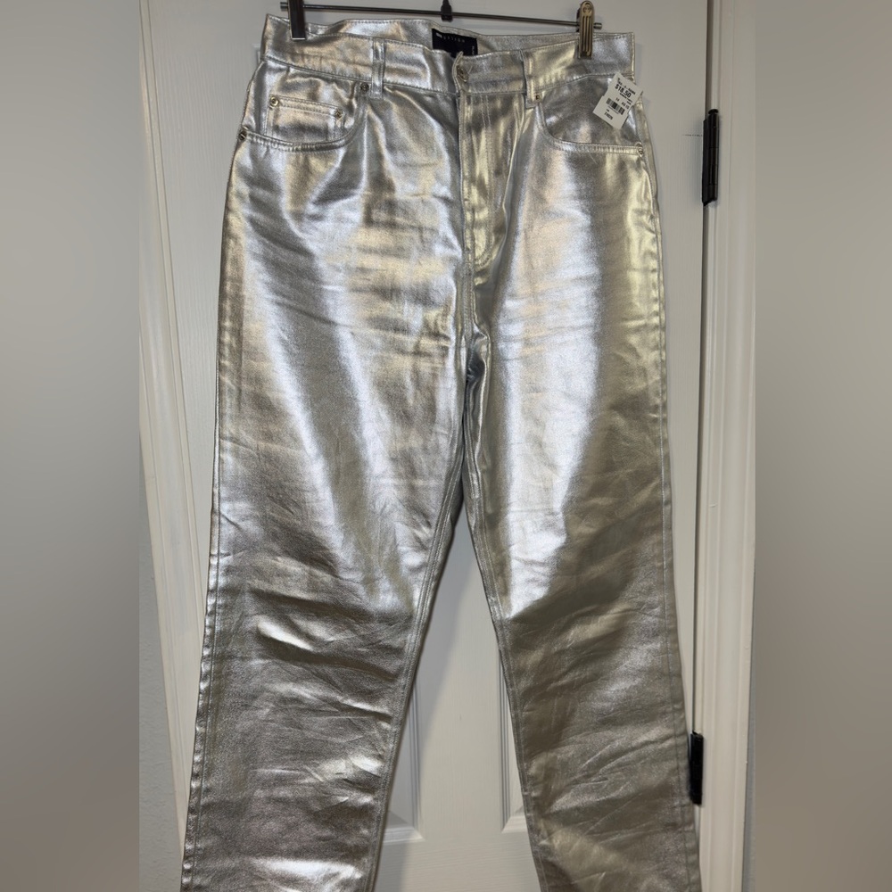 Pre owned metallic silver jeans sz 32/32